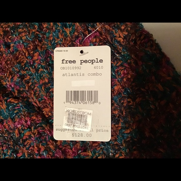 Free People Highland V-Neck Atlantis Combo— Large NWT - Picture 12 of 16